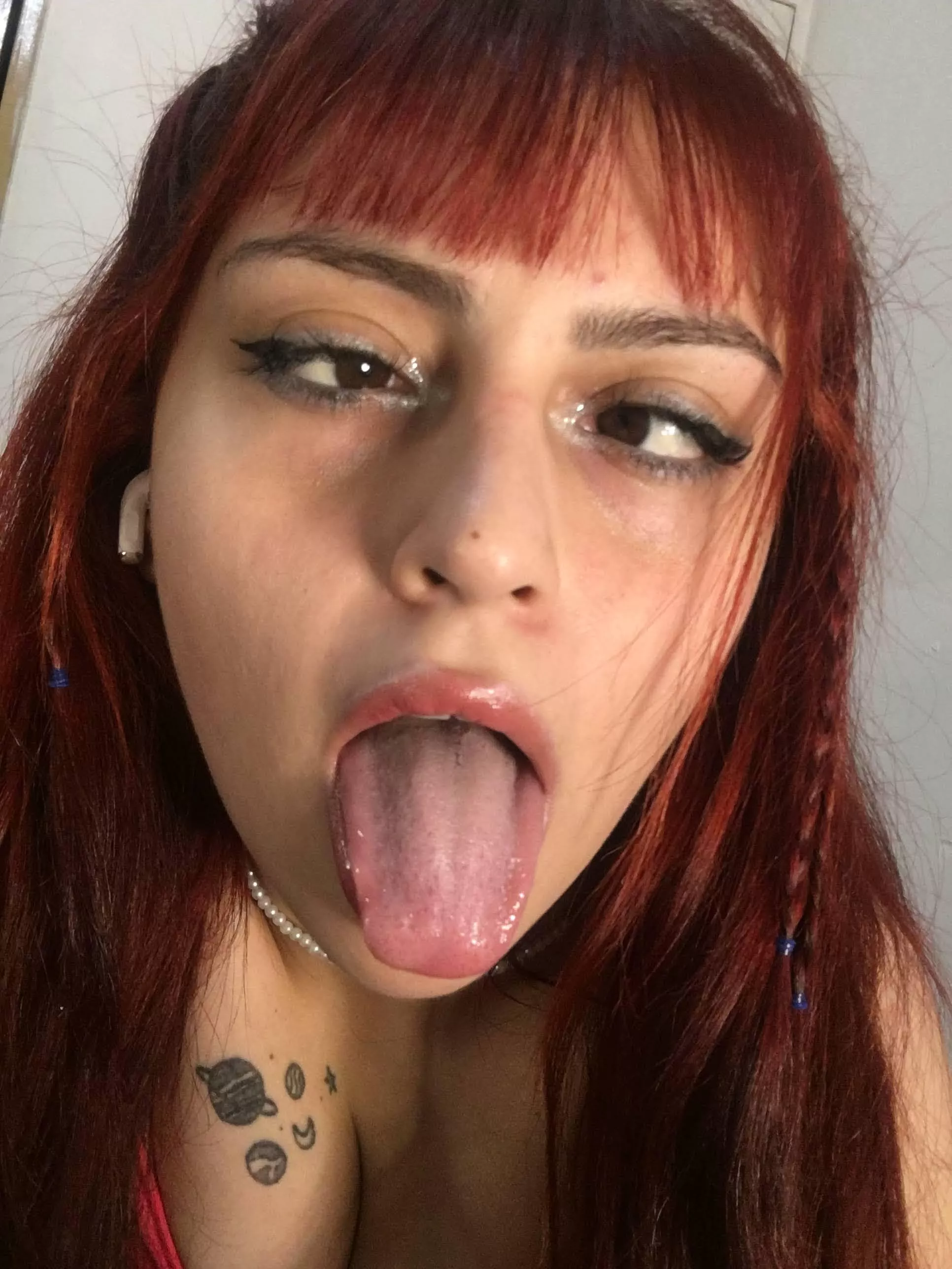 If I start eating your cock with this face you will give me your cum in my mouth posted by Deidarav7