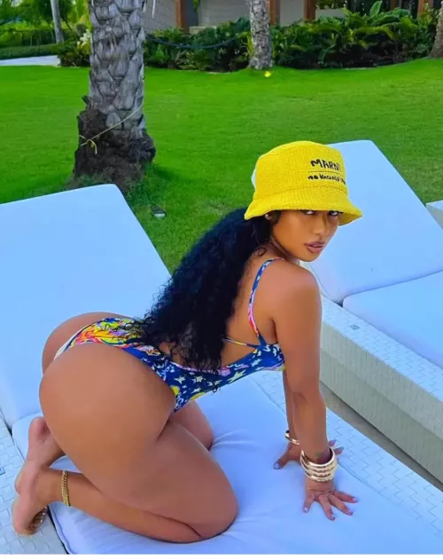 Jade is so fucking bad.  by cuck4gigi