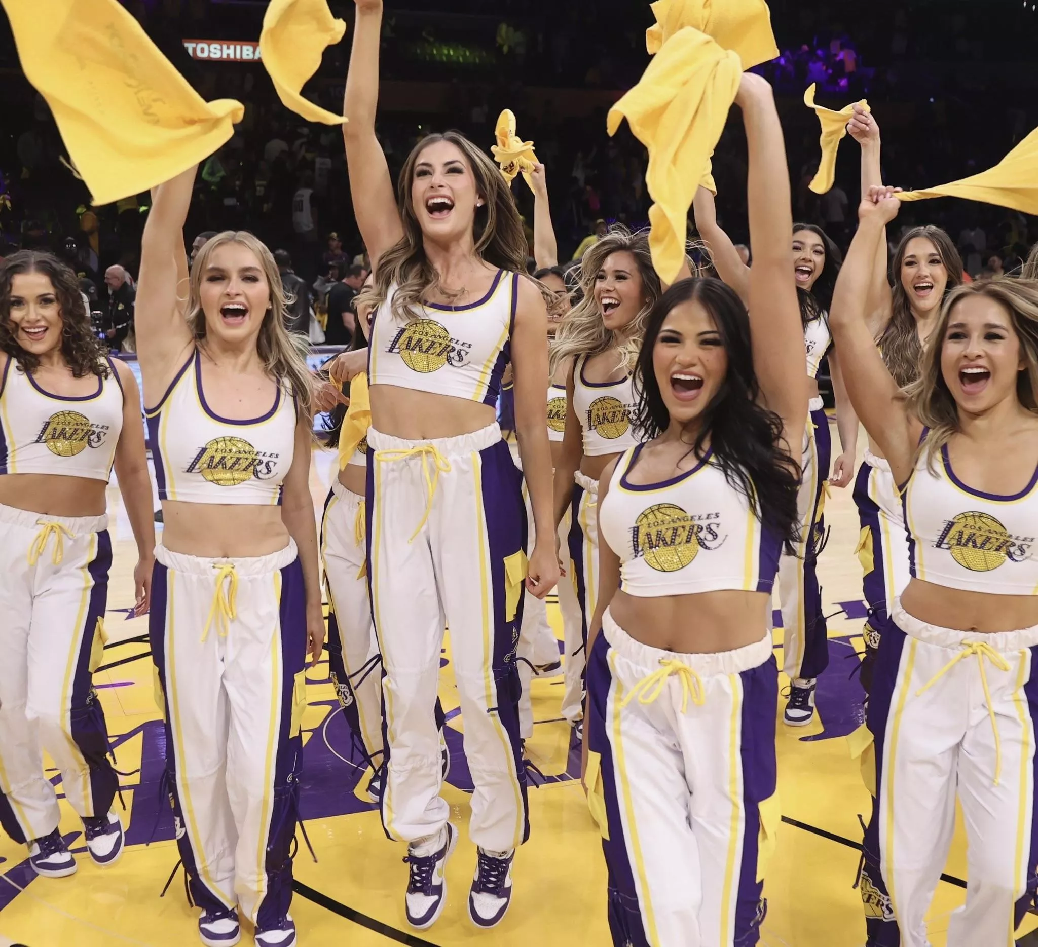 Laker Girls posted by wakkaffx2