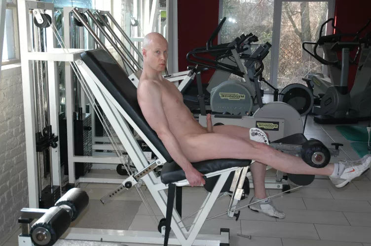 (M)y hard one during my workout 😎 enjoy/share 🦾 by ExcellentContract677