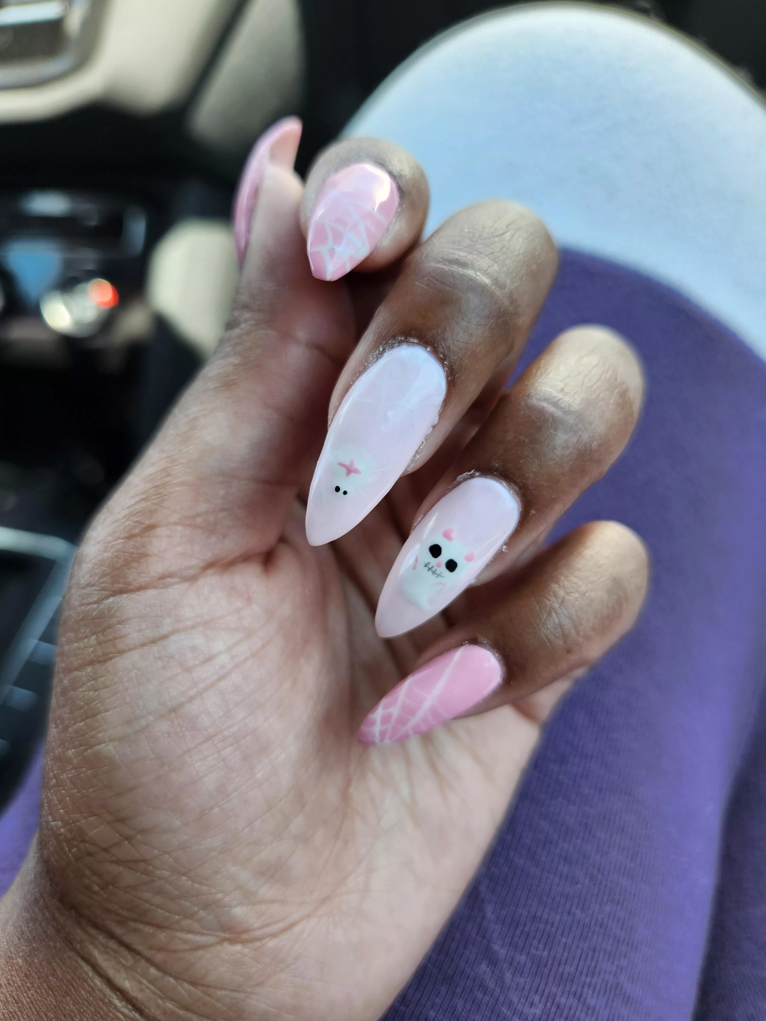 Pretty in pink for spring! posted by stormthesiren