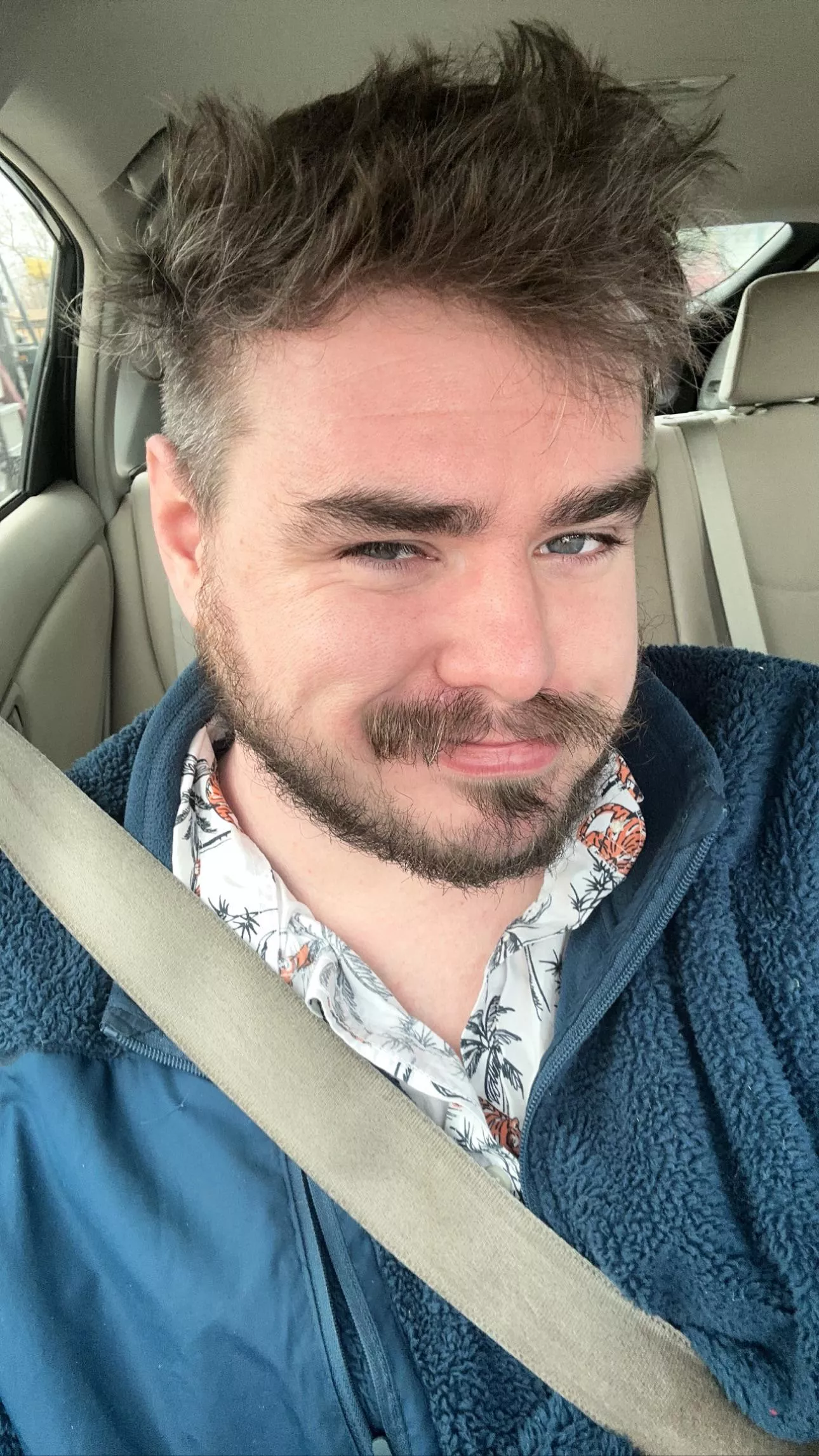 Scruffmaxing 😝 posted by Blitzspitter