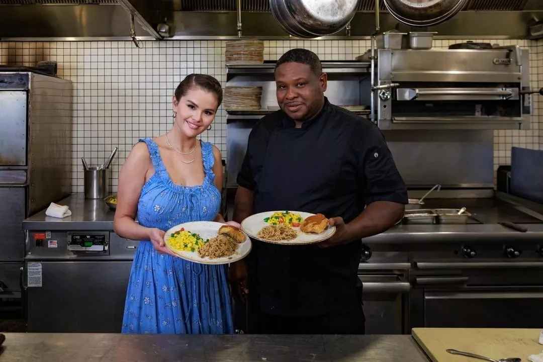 Selena Gomez  posted by neerajuchiha