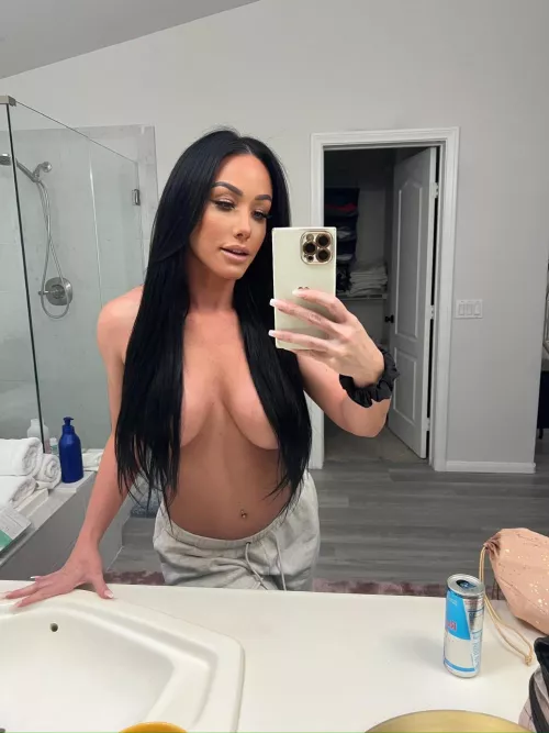 Selfie  by GhostGoSavage