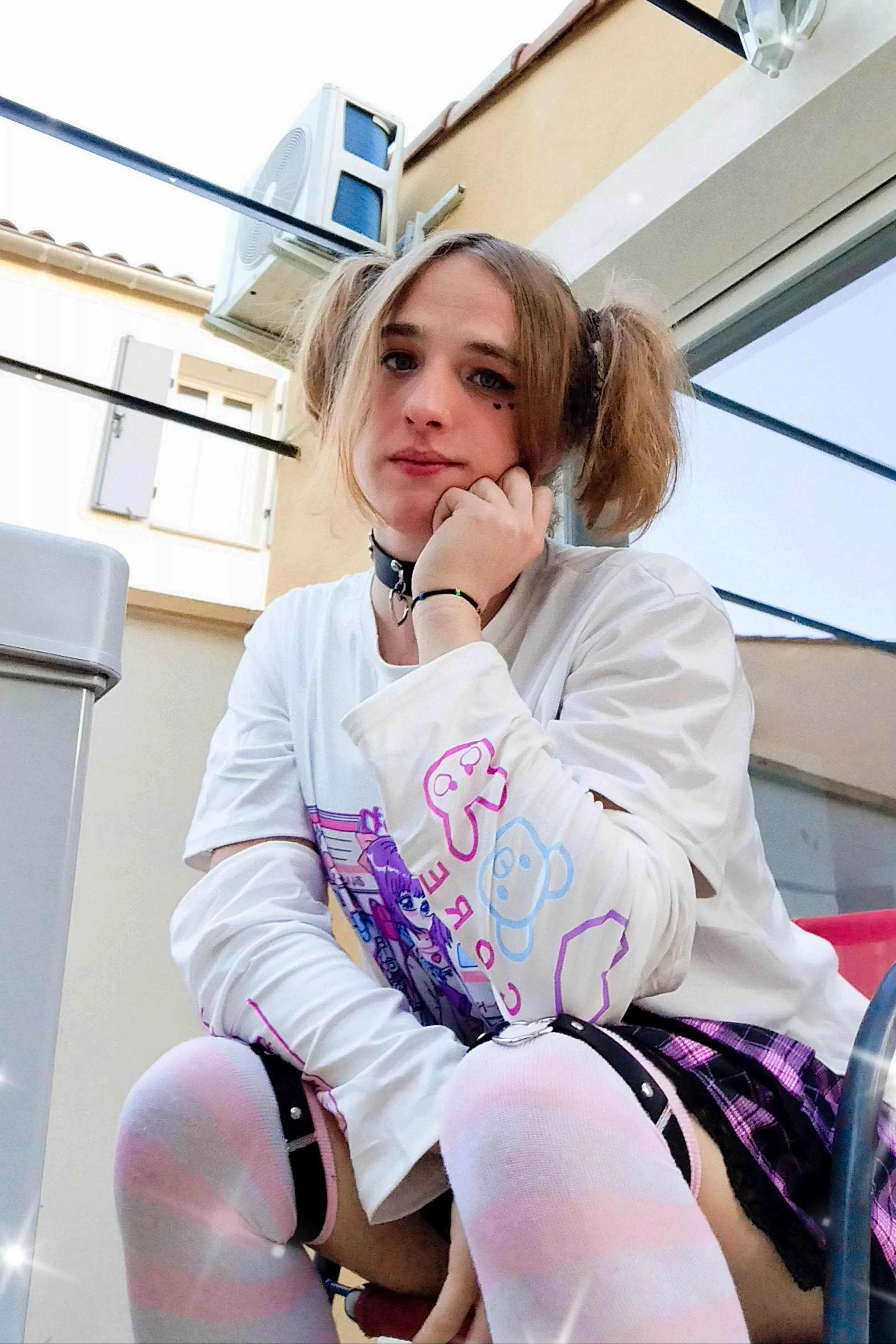 Sharing my sunlight for all of you with crappy weather ☺️ posted by Humide_Chan