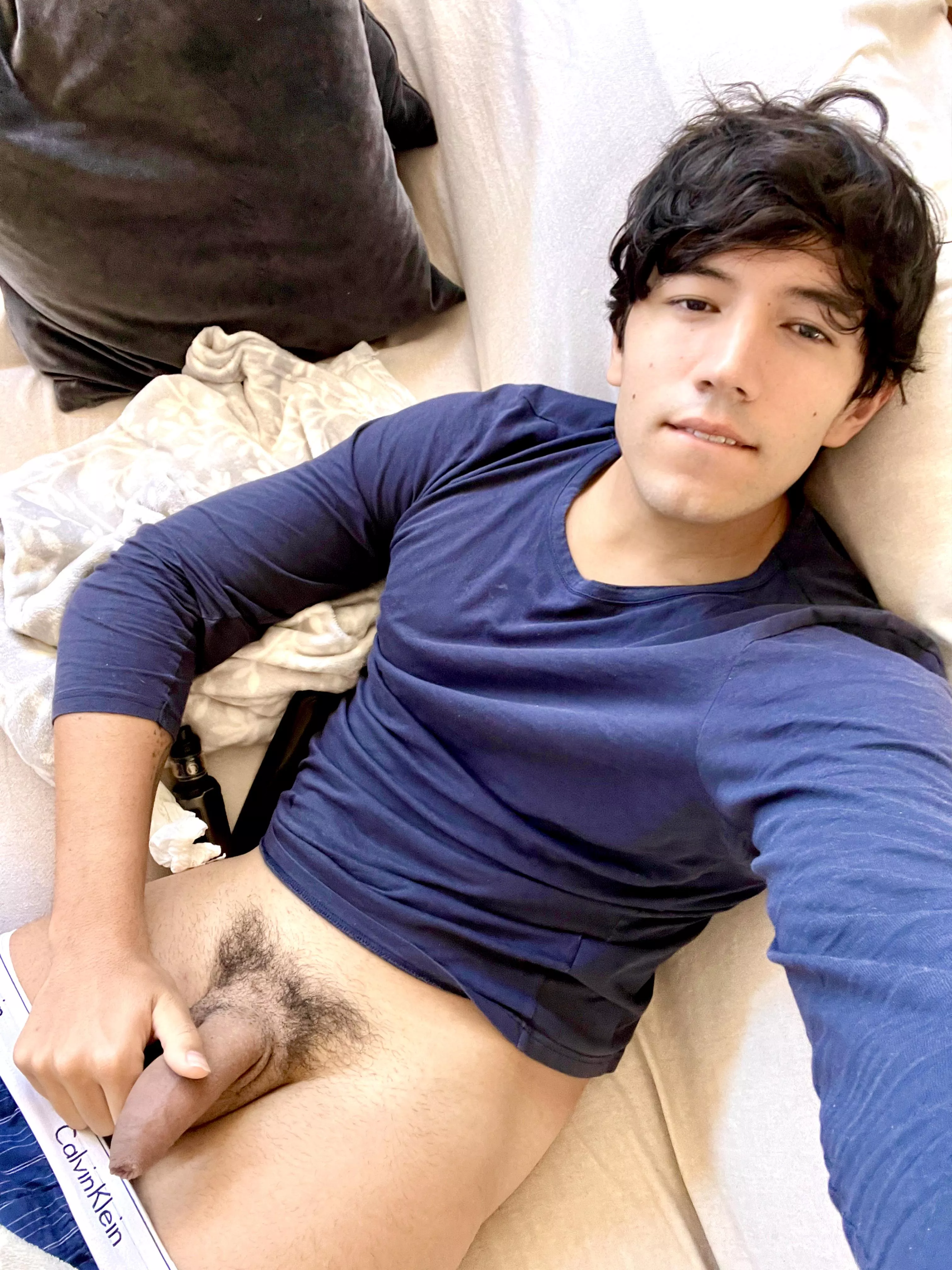 Should I get fully naked? 😋 posted by redboyxitax