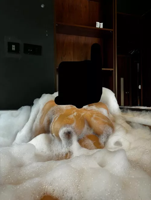 Some bath tub action for summer. Any single girl or couples care to join? by Chennai_couple001