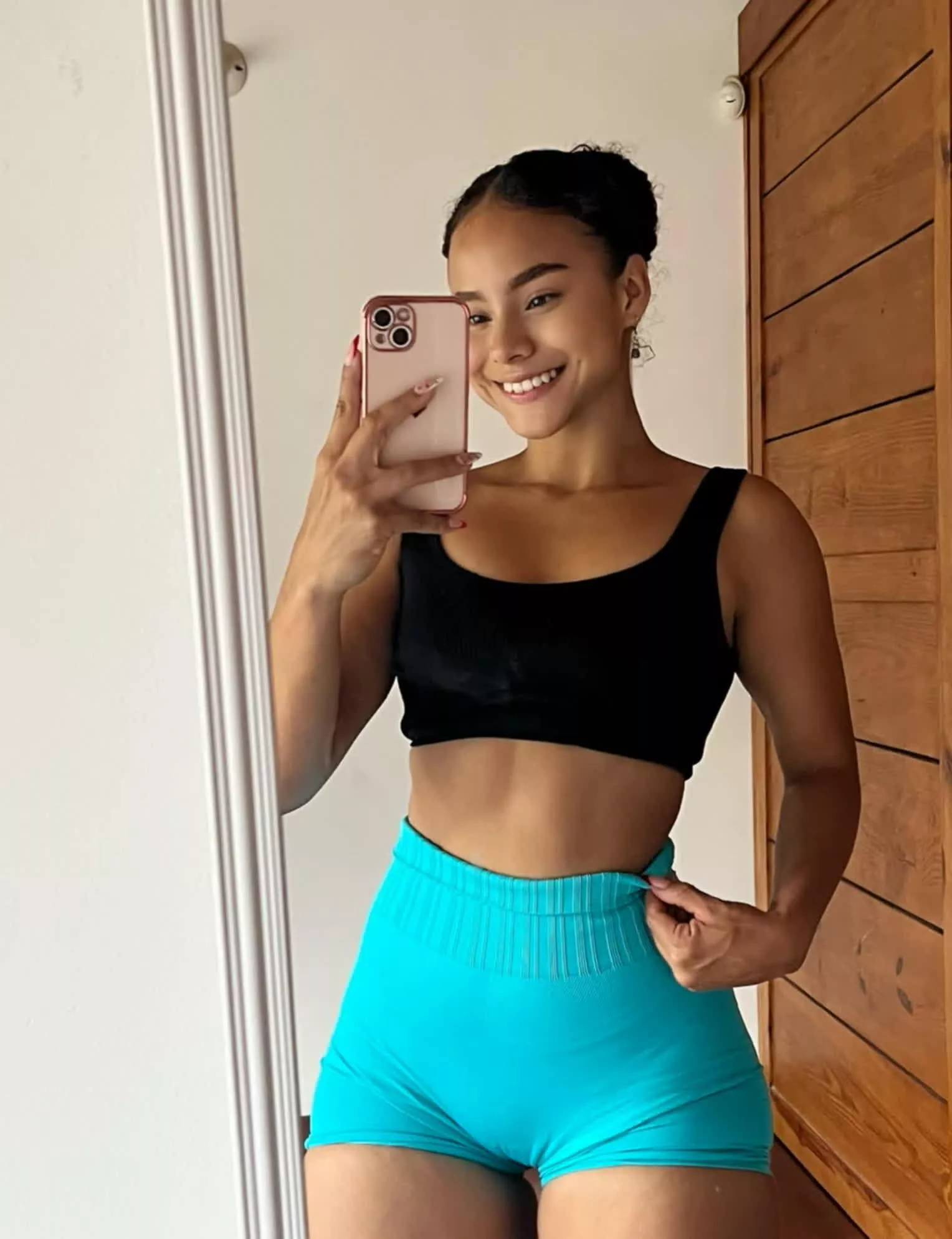 Take my fit body out on a date posted by Miss_Kittya