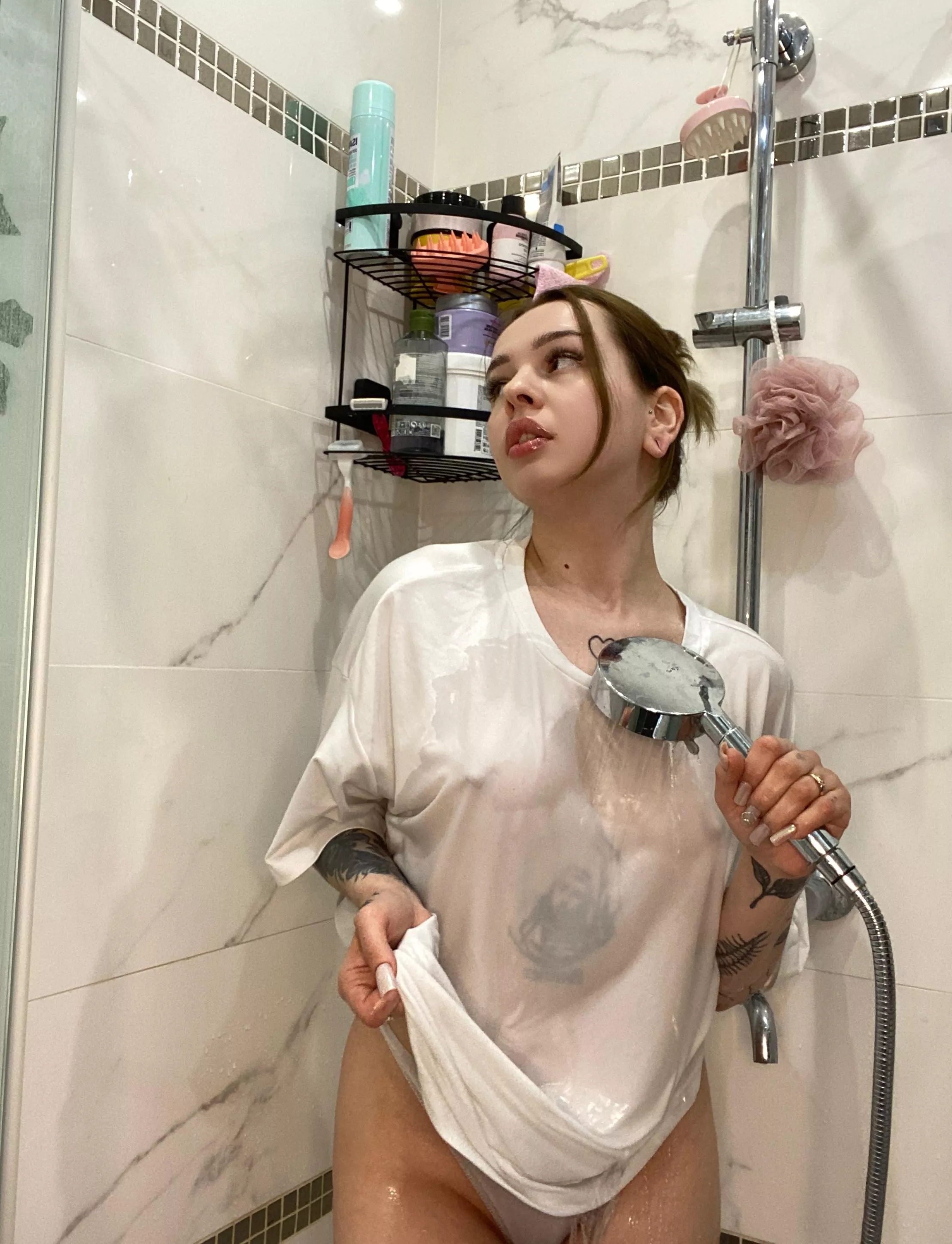 Tasty and wet sweetness for dad posted by Shimmering_Girl