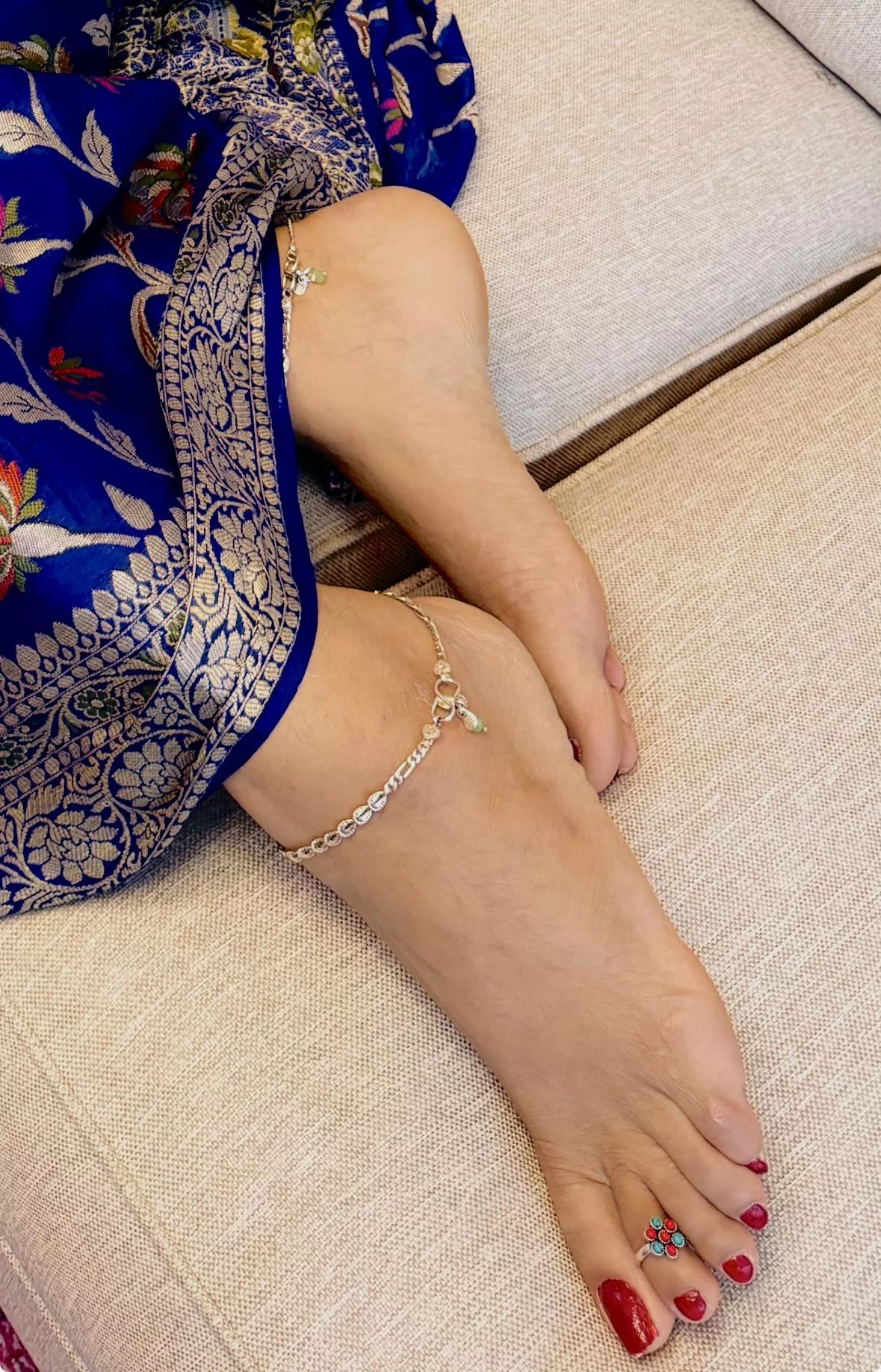 The other side, toes tell a long story posted by indiangirlinlondon