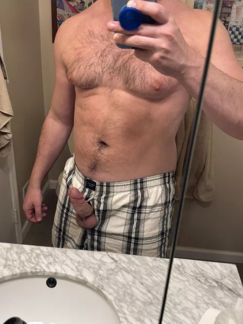 Veiny veiny 😜 by Treeman51