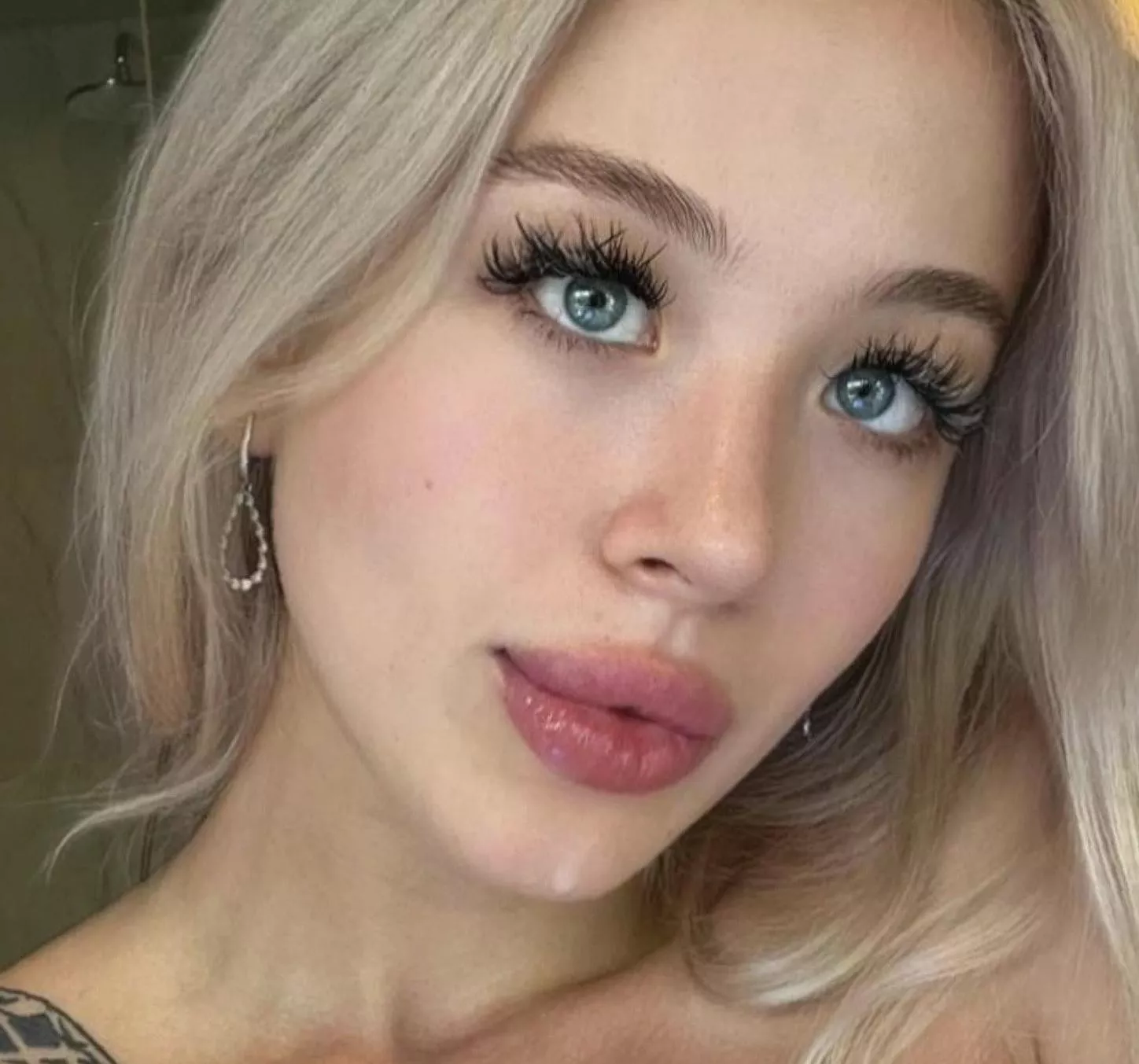 wanna bury your face in it? posted by that70sshowtl