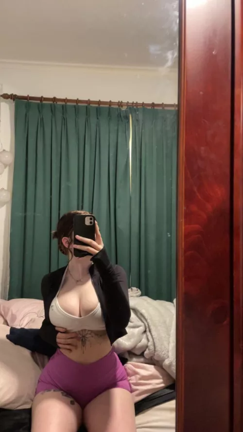 Wanna take this 19 year olds clothes off  by Ava_Avalon9