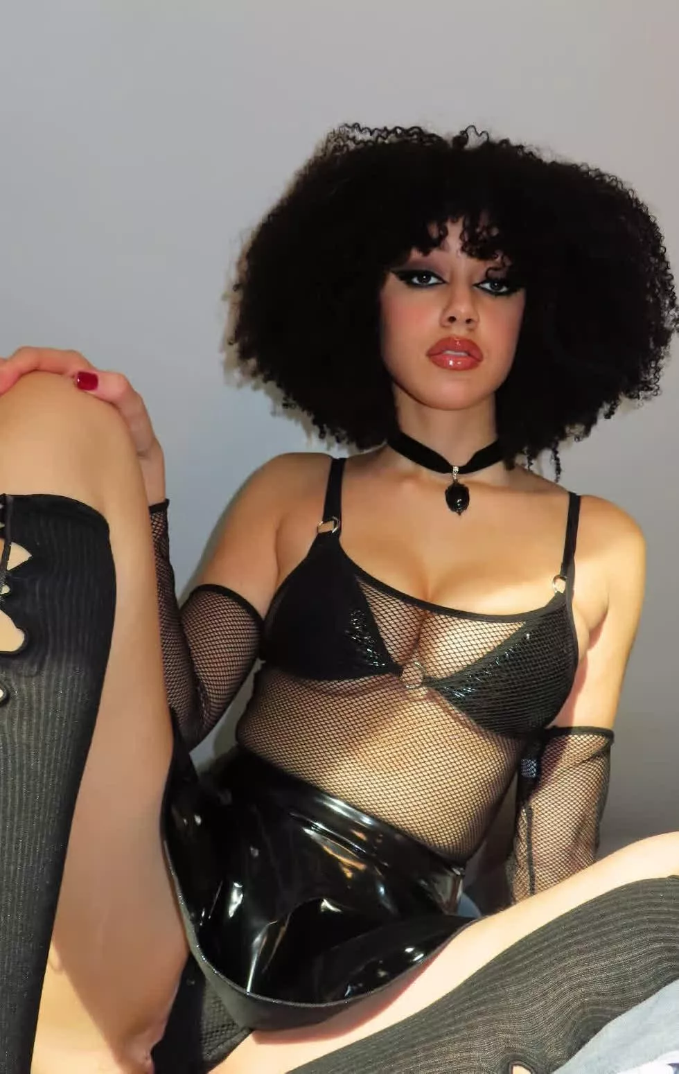 Would love to have your D right here posted by AmpleAnna