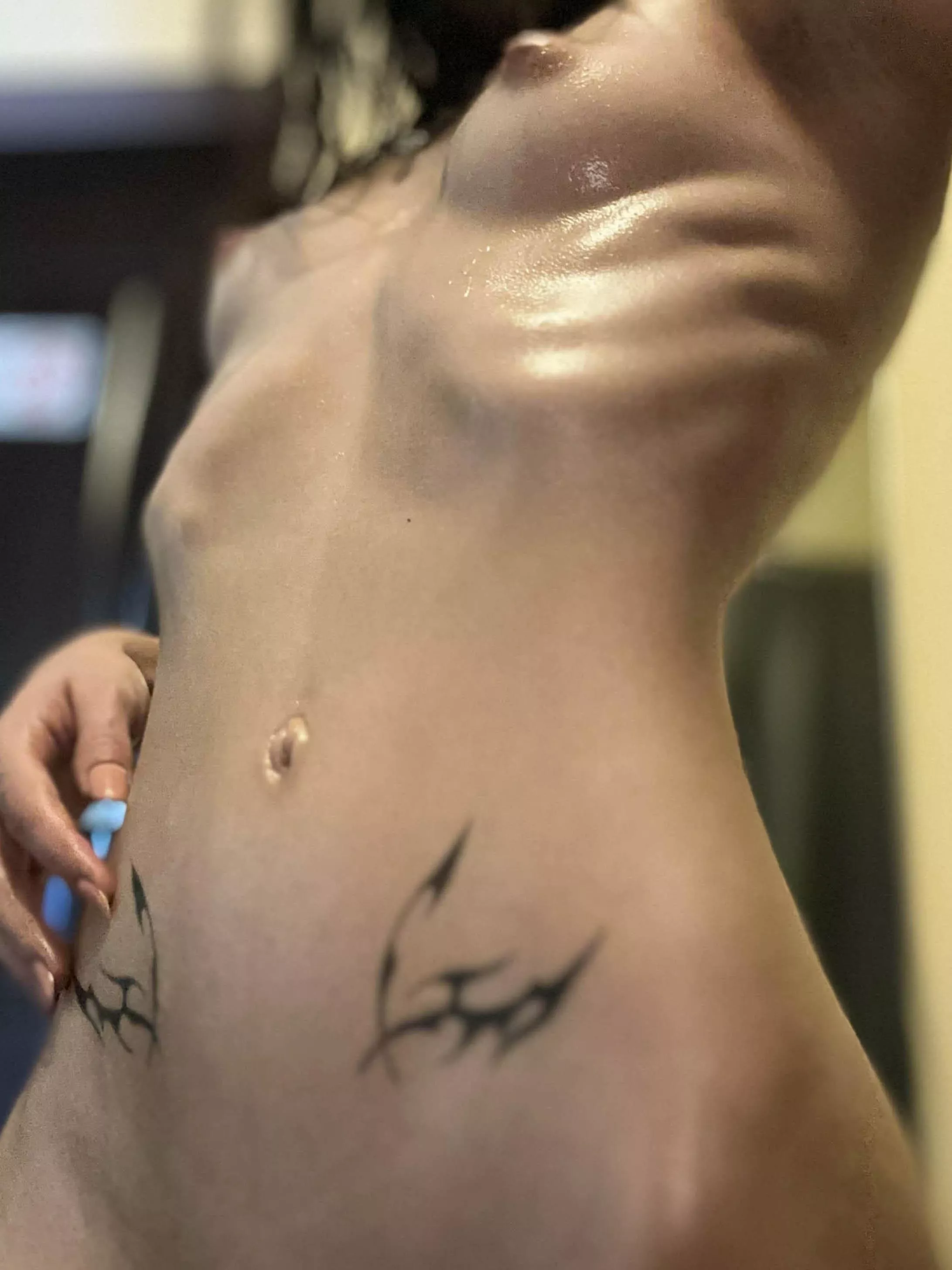 You can play my natural small titties gently posted by yazzy_fr