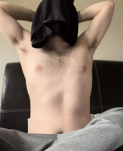 You like musky alpha scent??💪🏼💦 Dms open😈 by HungYoungAlpha-