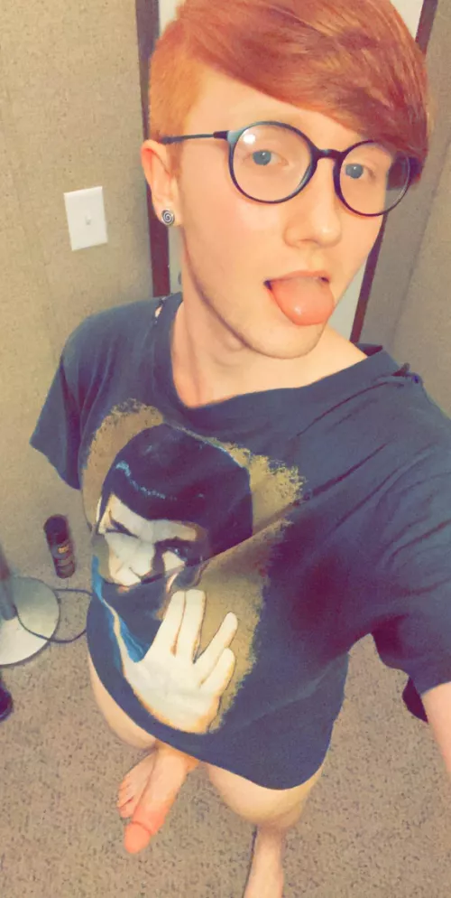 Am I welcome here? 24yo by zCharmedz