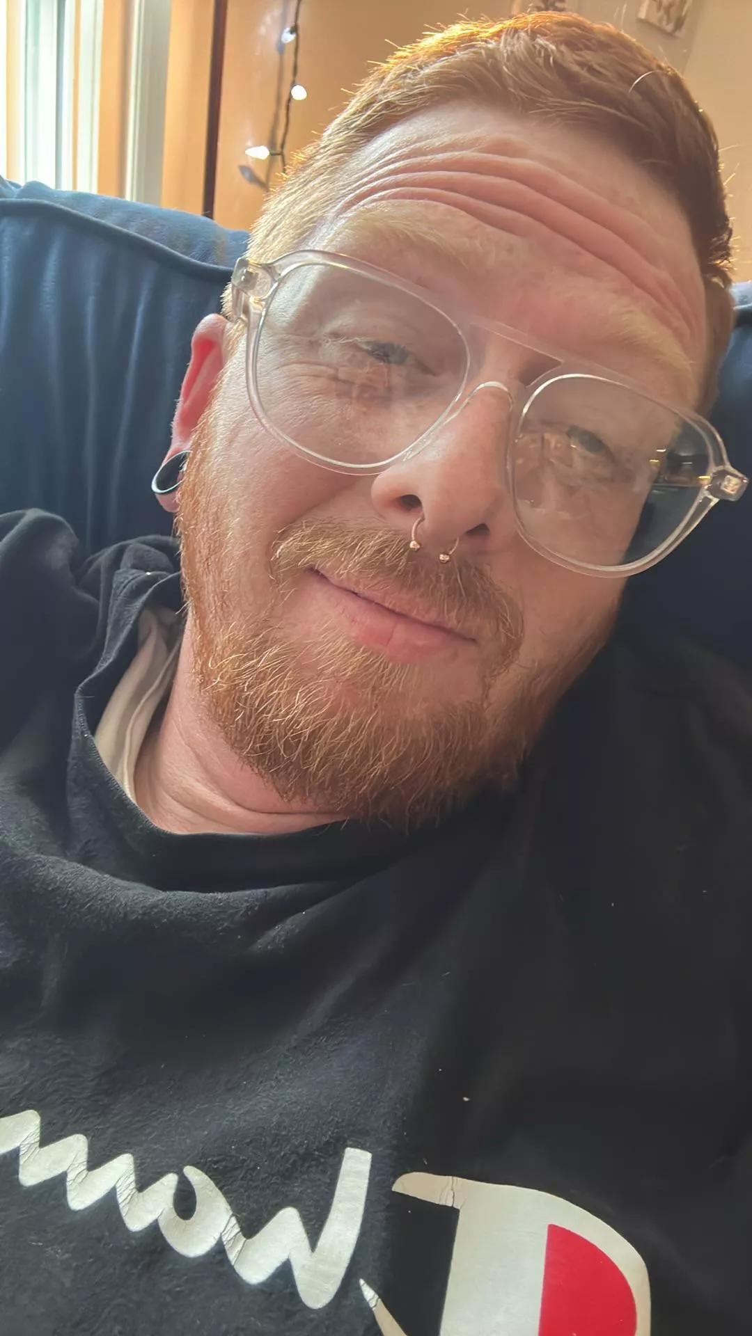 Any lady’s wanna chat and see what happens posted by Redheadwithswagg