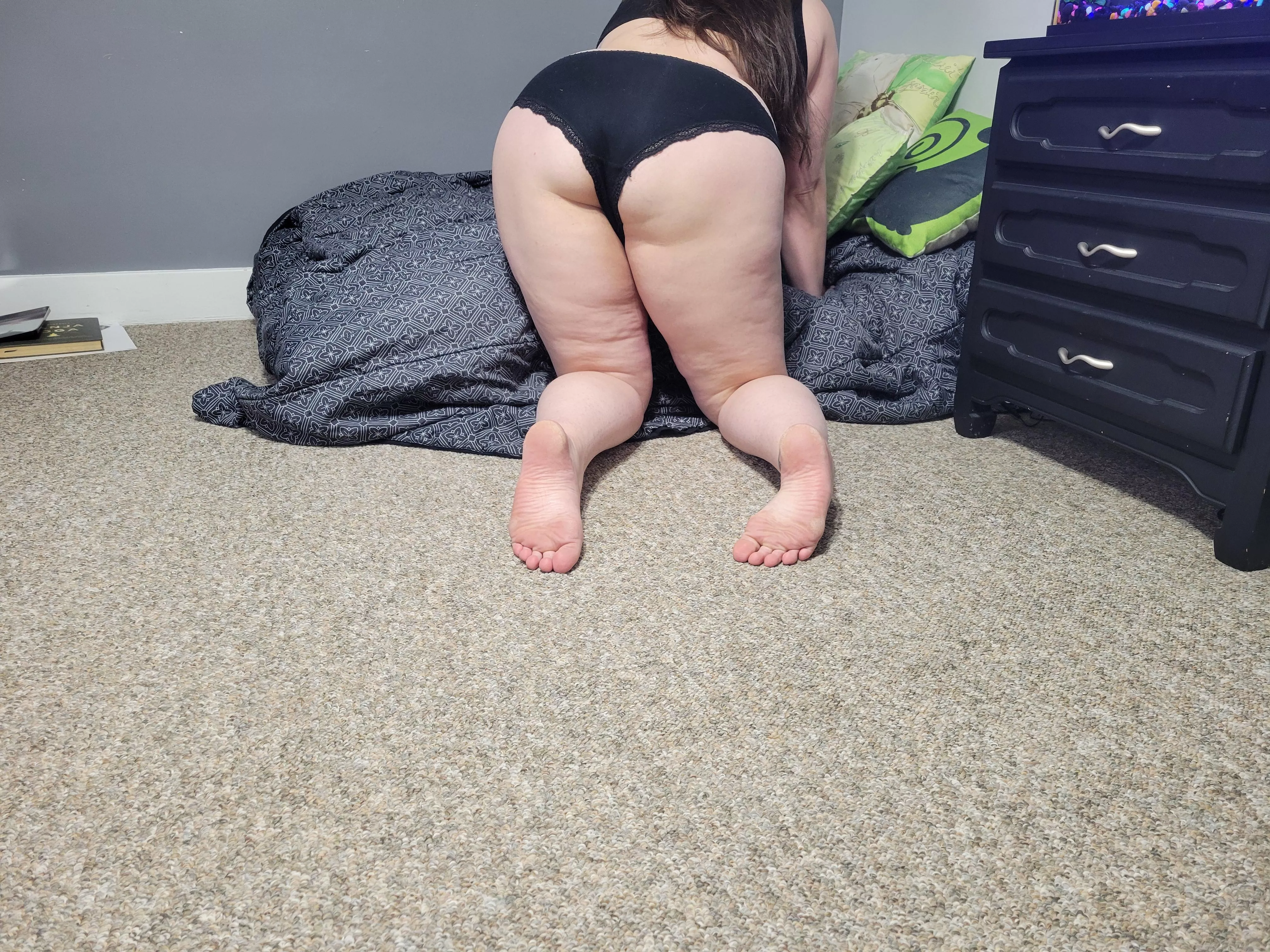 black cotton full backs on a voluptuous ass  posted by ZoraMaySilver