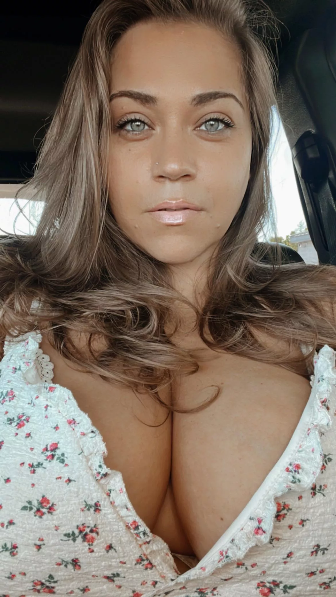 Carline cleavage posted by Buxom_Vixen_