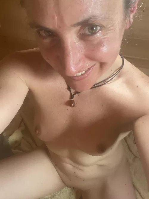 Come and join me in the sauna baby 🔥🌶️ by yourhotchillipepper