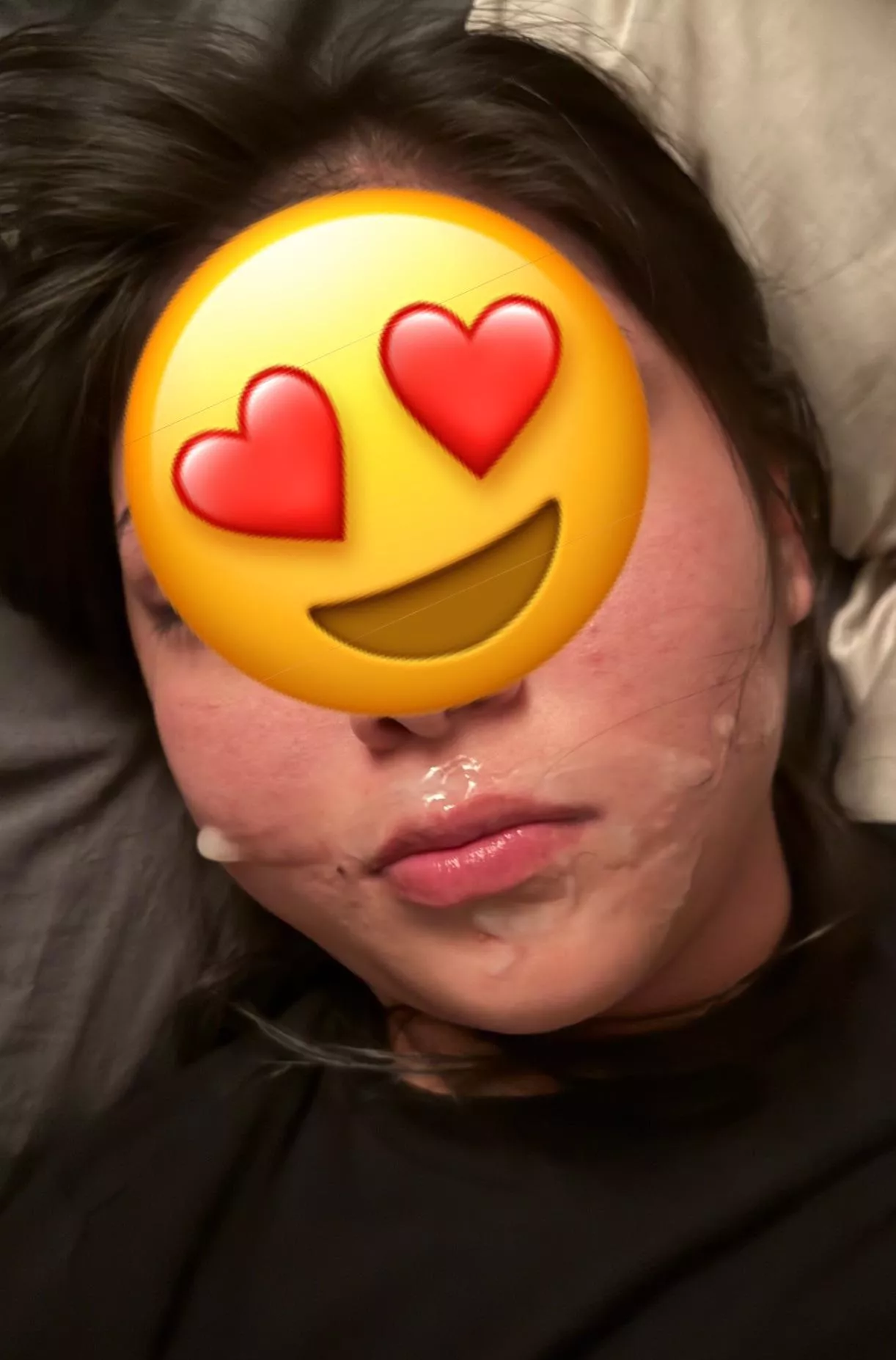 Cum give mommy a kiss… 20f princess Mila  posted by SexxyMila