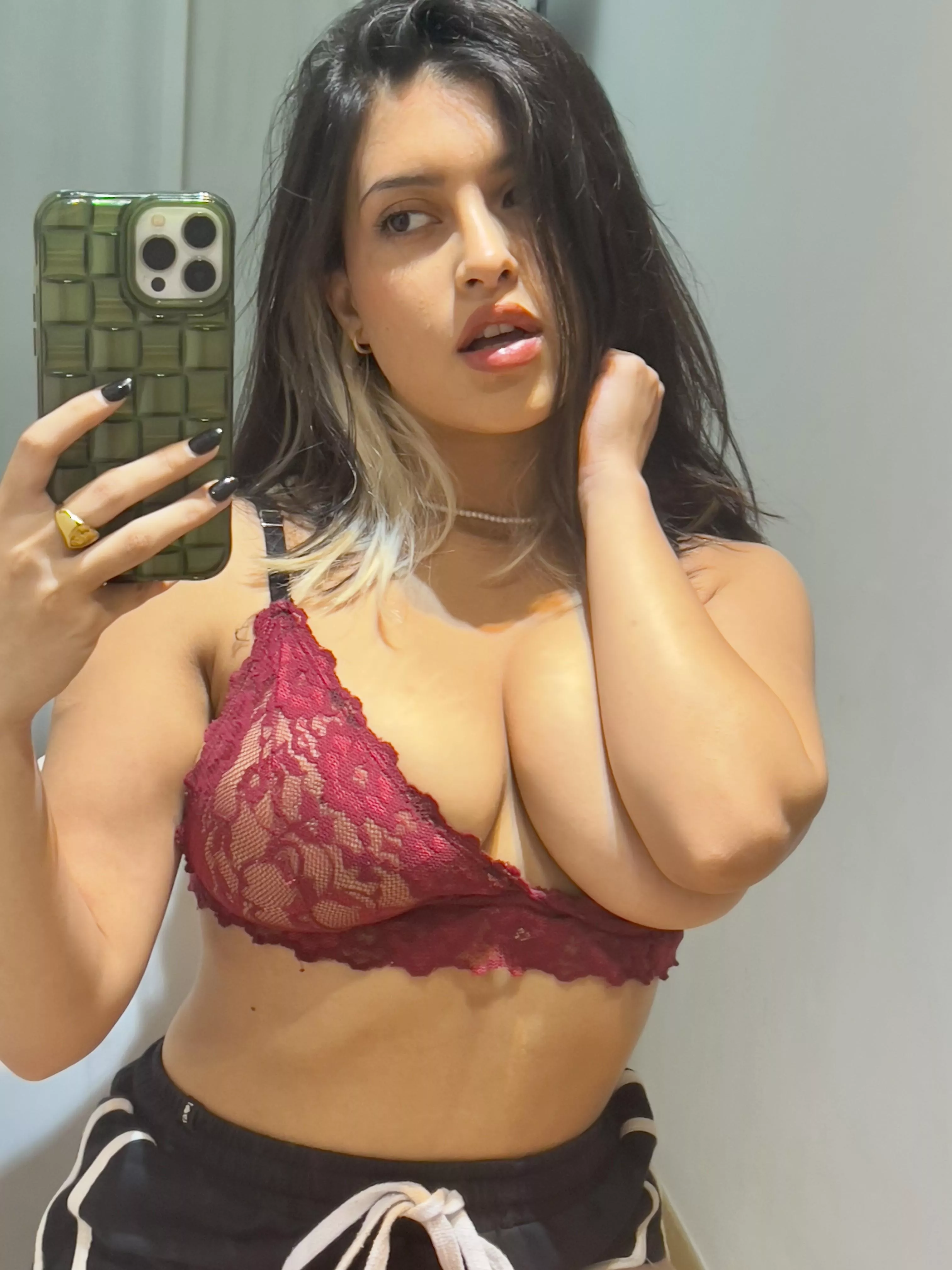 do you want to watch porn on my flatscreen mirror? posted by vikkphoria