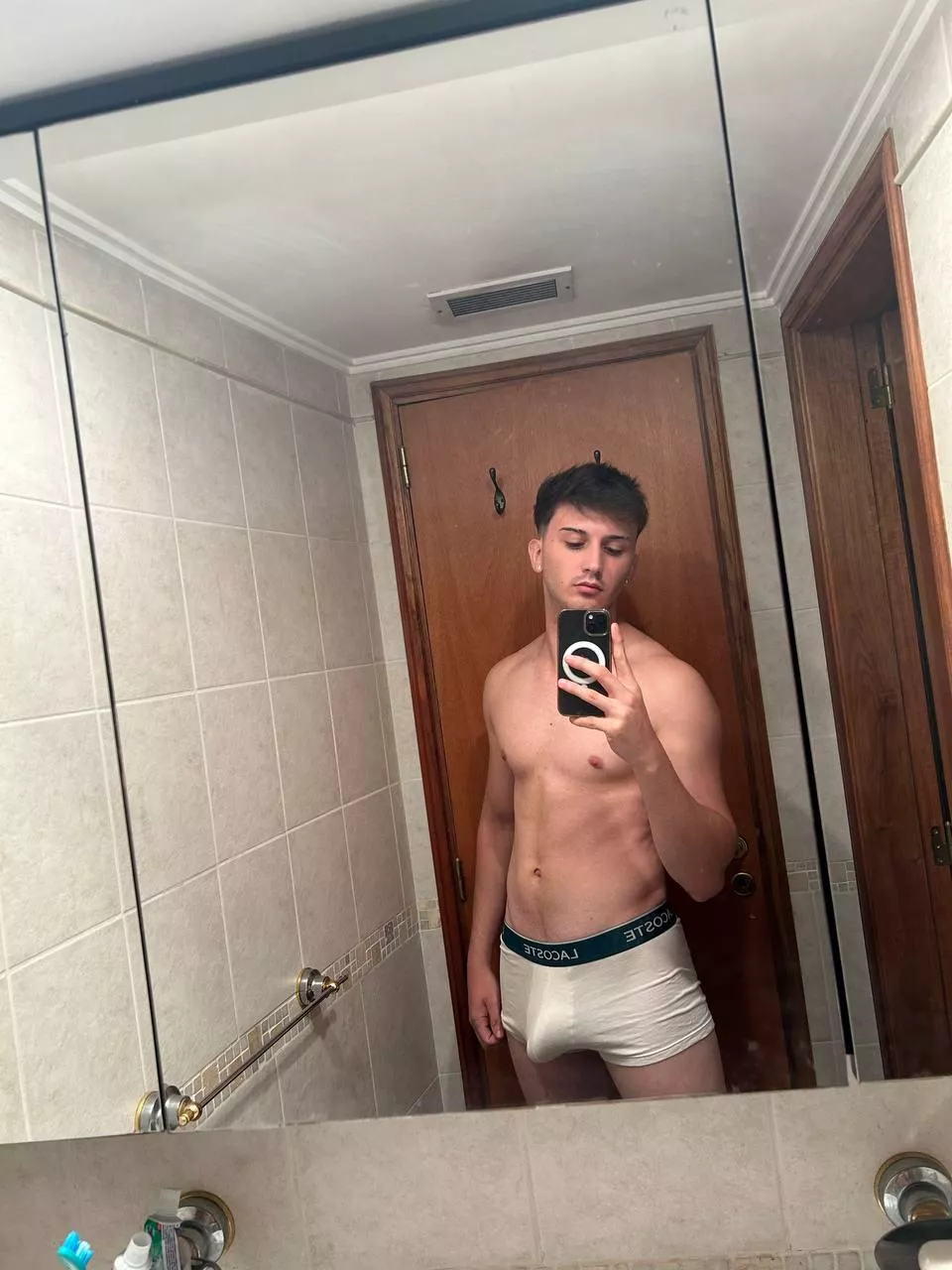 getting ready to hop in posted by itscameron_