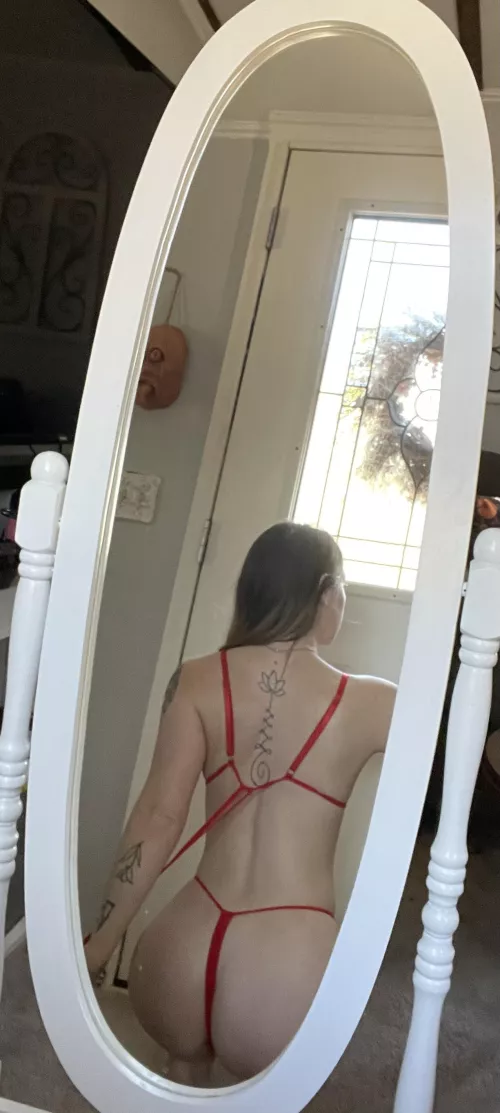 Golden wife by Goldenwifey