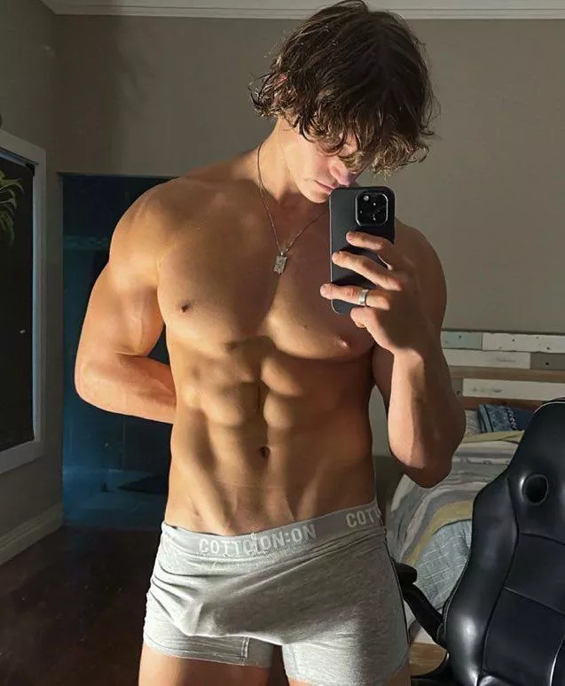 He needs help. posted by Bimestico