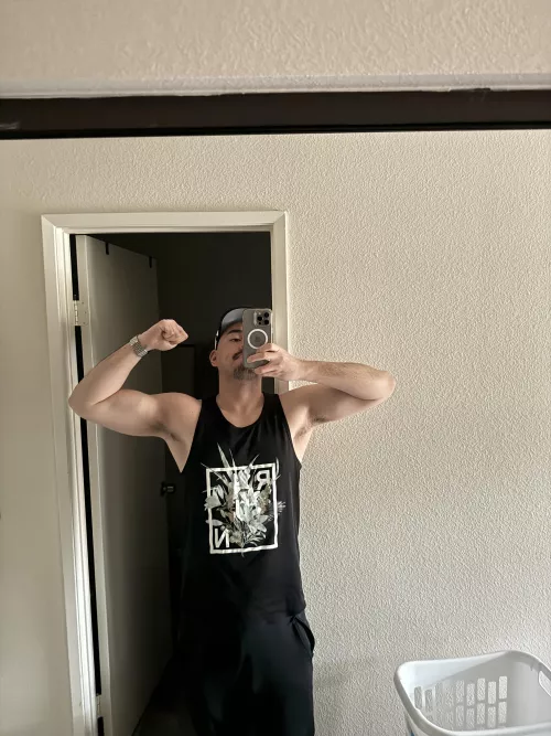 How’s everyone’s Monday going? 💪  by deviousmerchant