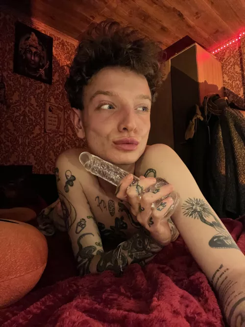 i like to suck it and then fuck my ass  by Internal-Spite5059