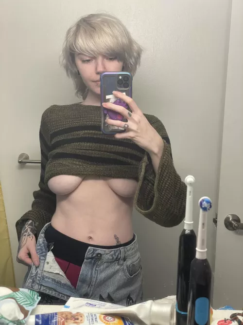 I love being the dominant boi that teases you  by ERASEDWeeaboo