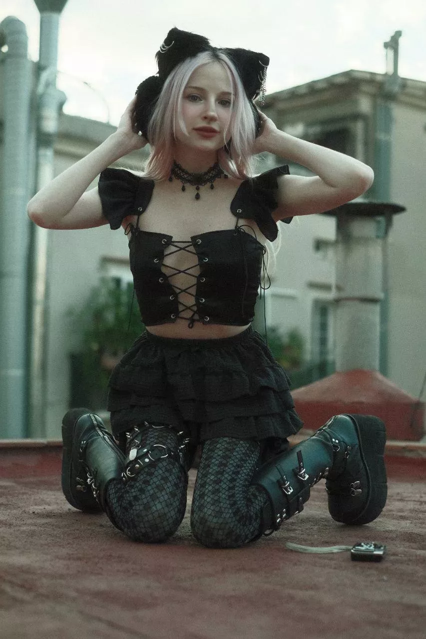 I'll kneel before you, if you don't mind posted by DarlingAttraction