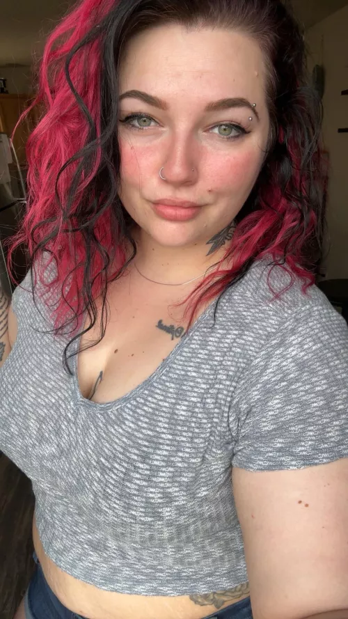 It’s me! Krys - or AcidNorAlkaline . ❤️ My 2nd post here. Enjoy!  by ikrysx