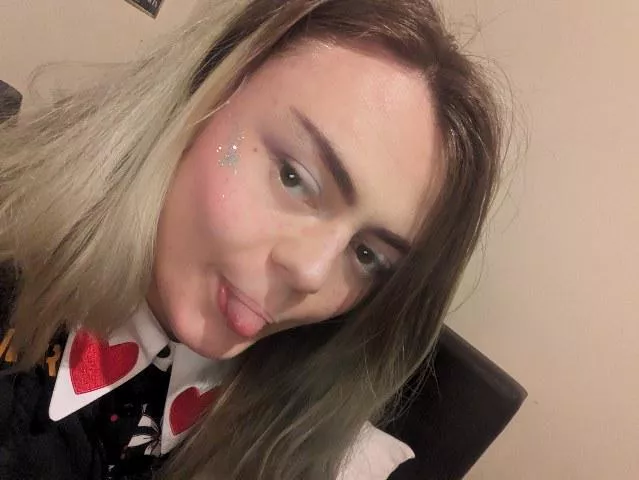 Like my makeup it took awhile :3  posted by Femboy_Sages