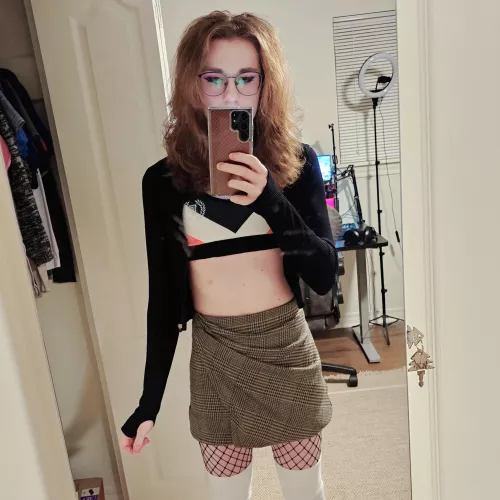 Messy hair day by impeachypj