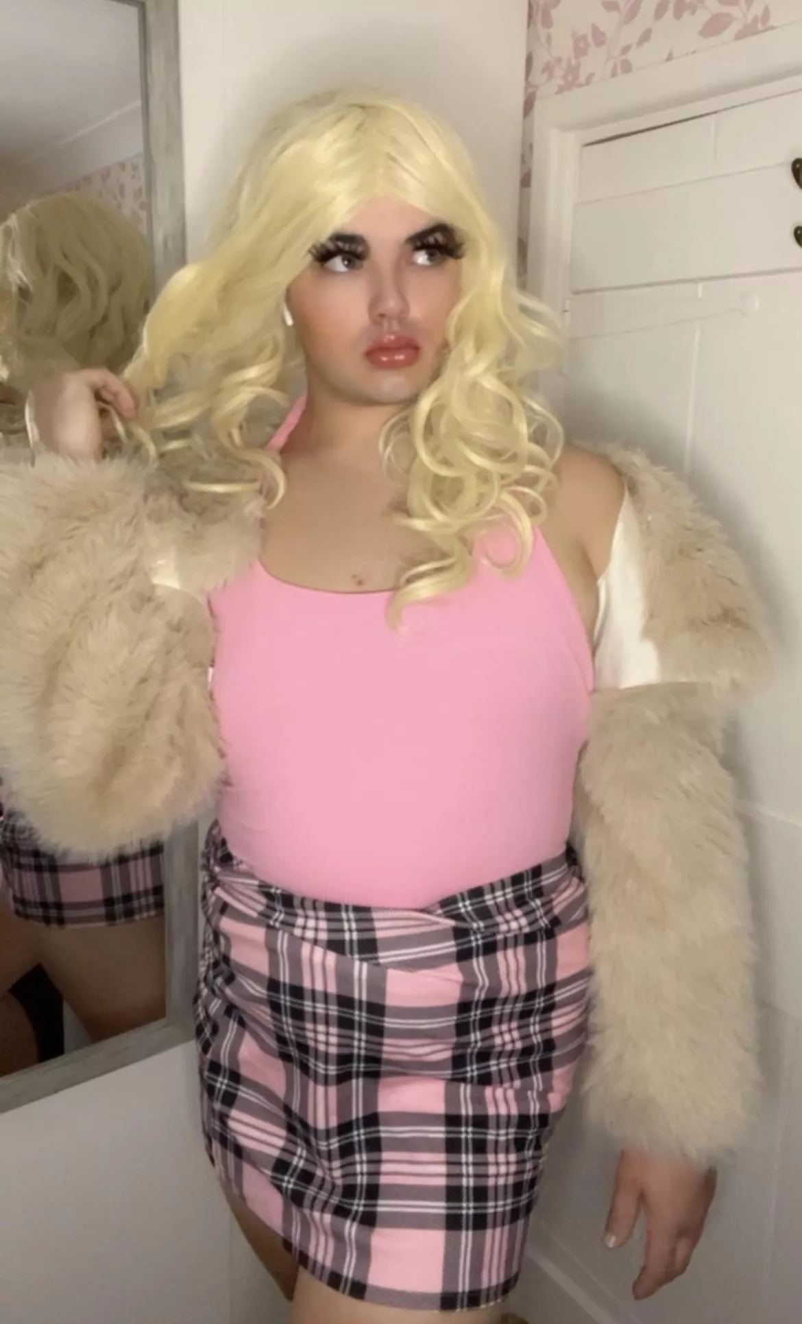 Mindless sissy posted by richxmx