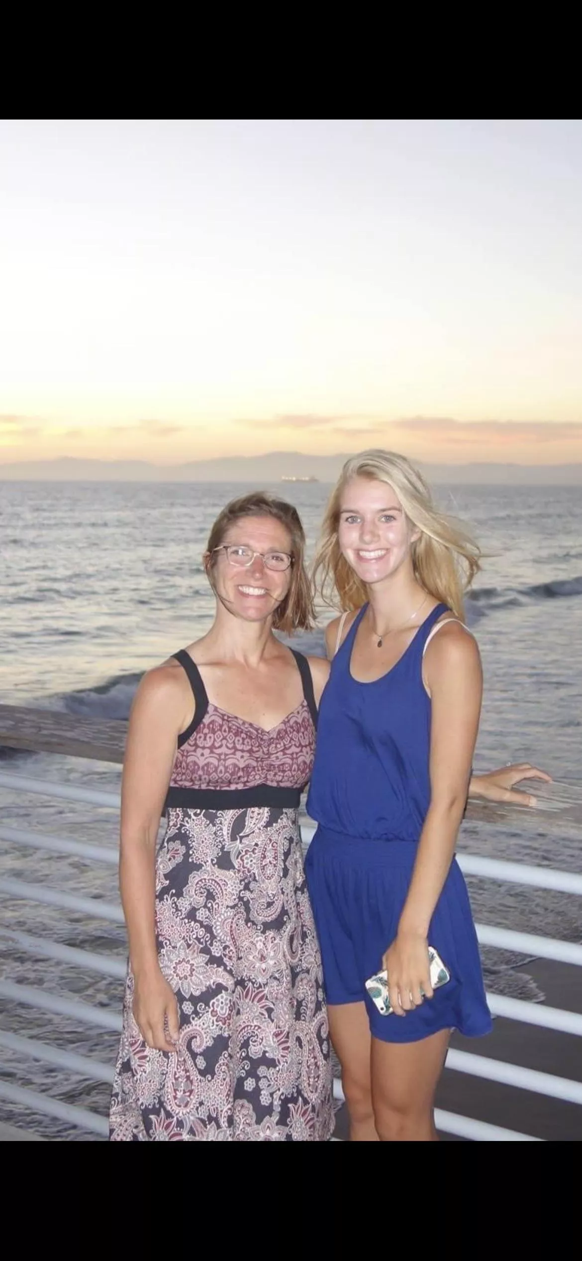 Mom or daughter? [2]  posted by Dock190