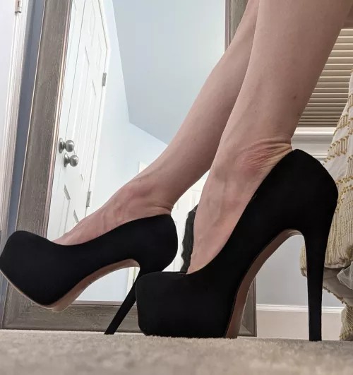 Never too tall for brunch  by Sometime-Hazel