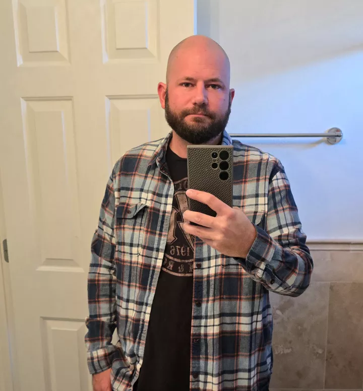 New beard, newly single, loving life!  posted by AlternativeYou9292