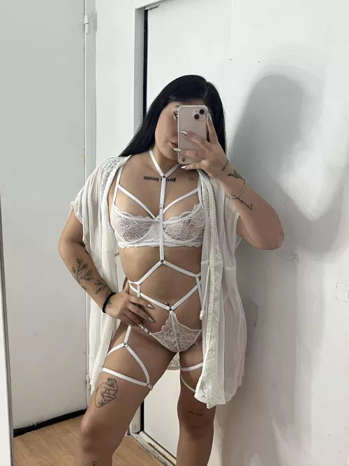 So embarrassed to show my body here by dangerousbadguurl