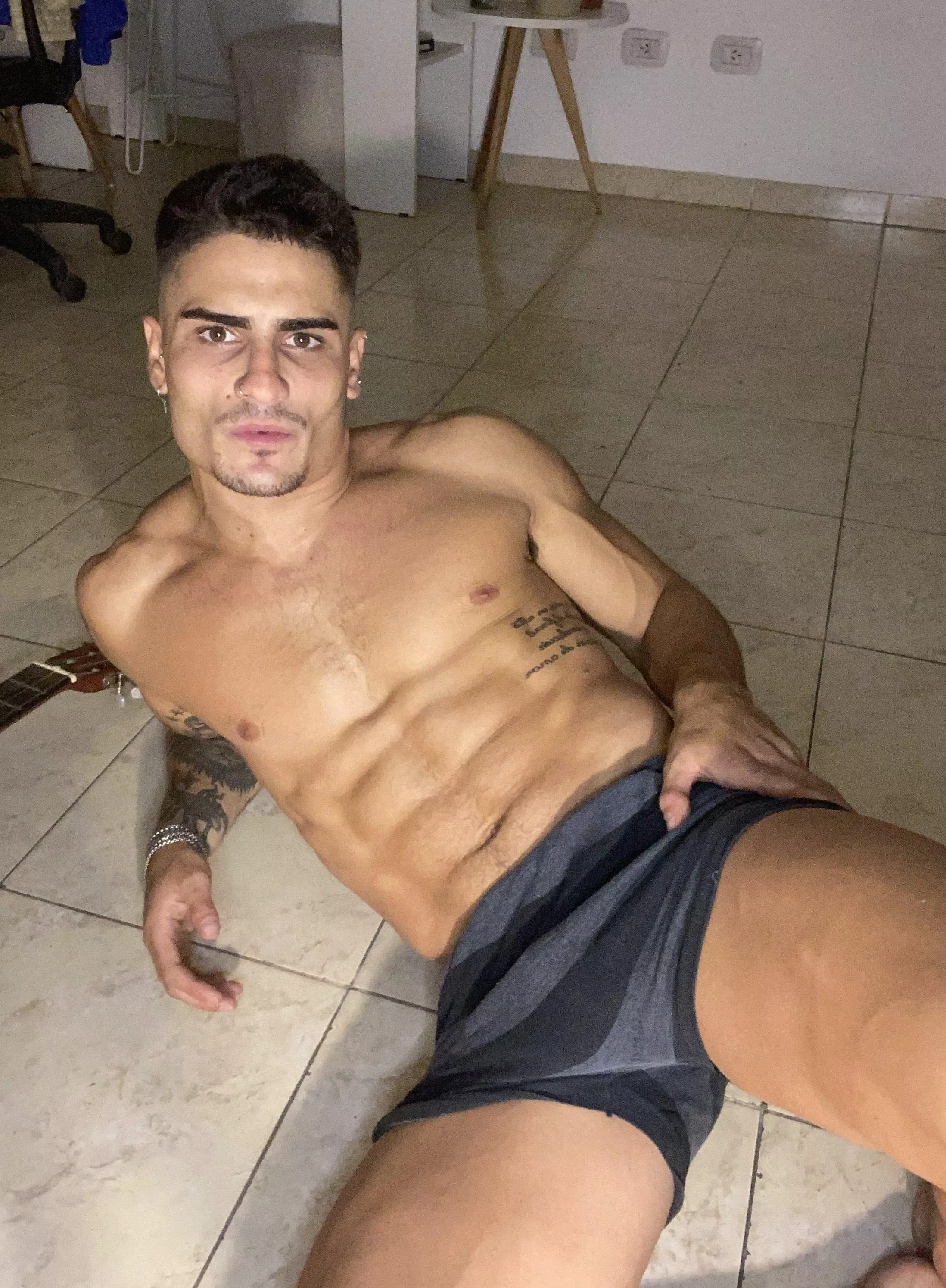 Tell me what you like most. posted by OliverKinggxoxo