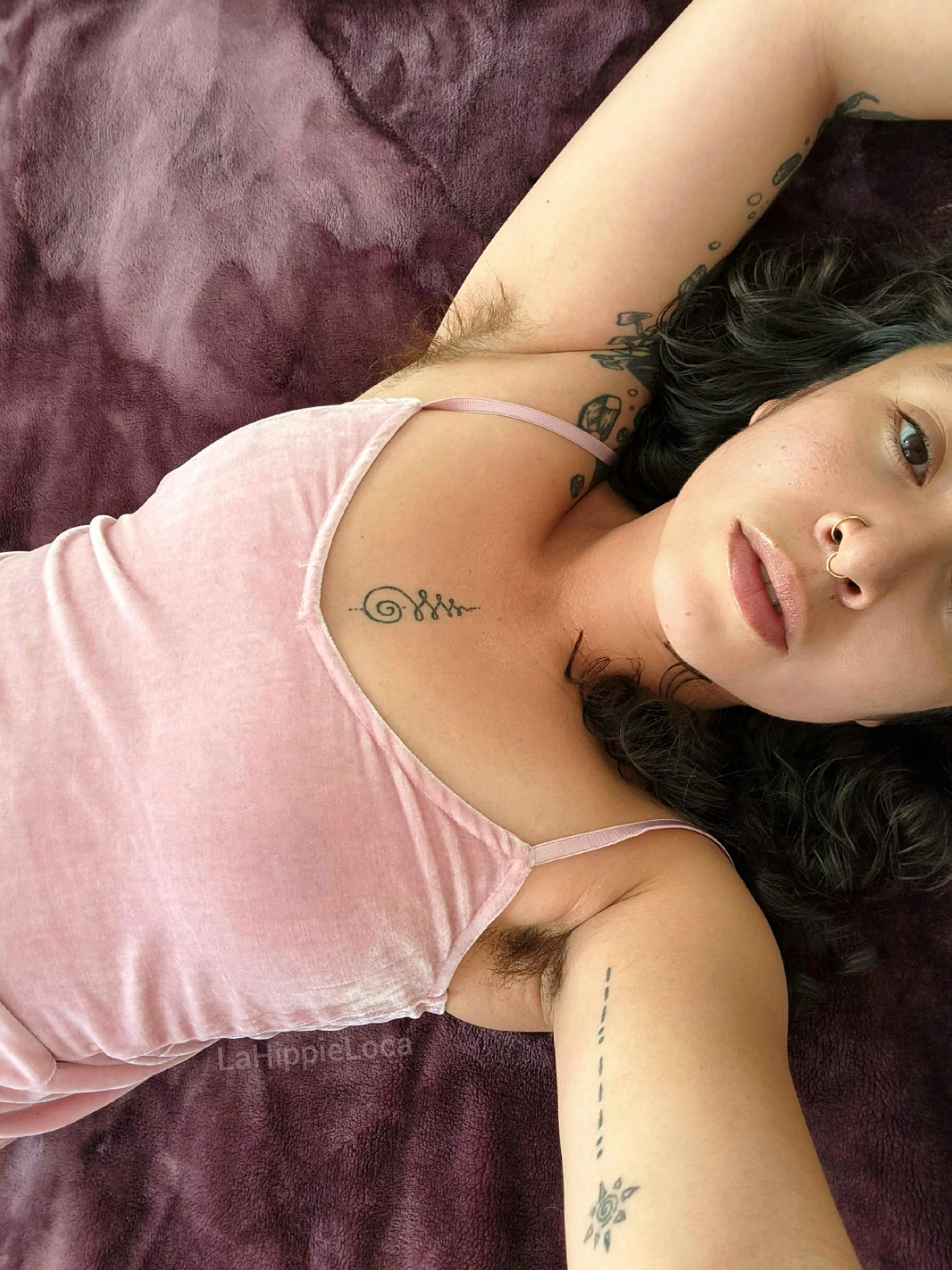 Too hard to pass up feminine hairy pits posted by LaHippieLoca