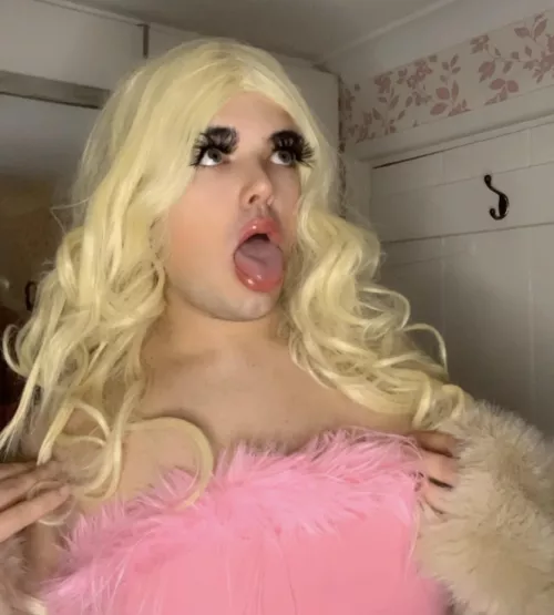 Waiting to receive by richxmx