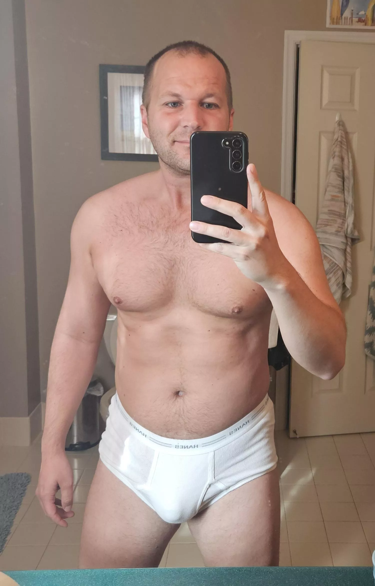 Waking up in briefs that aren't mine [38] posted by mbrf87