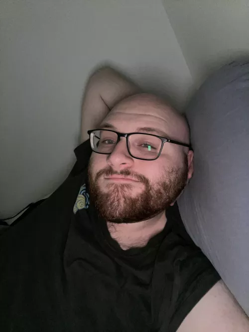 Wanting to game but need to sleep💀 anyone want to chat for a bit? by Dragonfleck