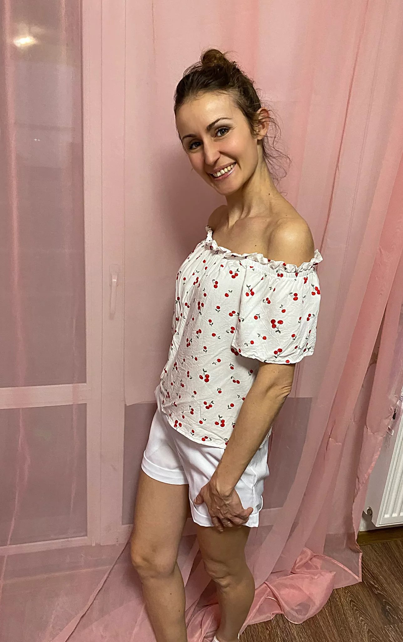 We can help each other have a wonderful evening today. posted by Viki_soul