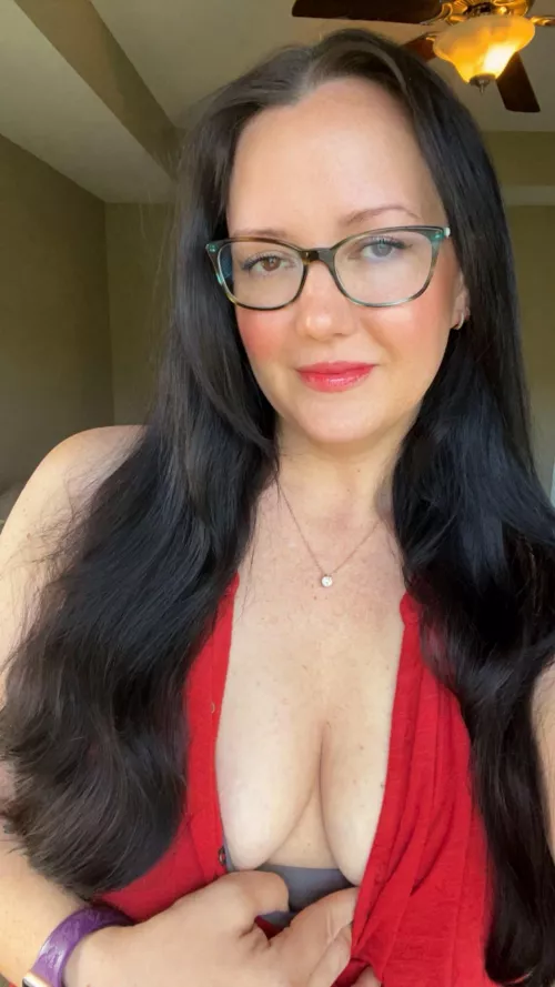 What do you think of my new necklace?  by Swift_jennis8