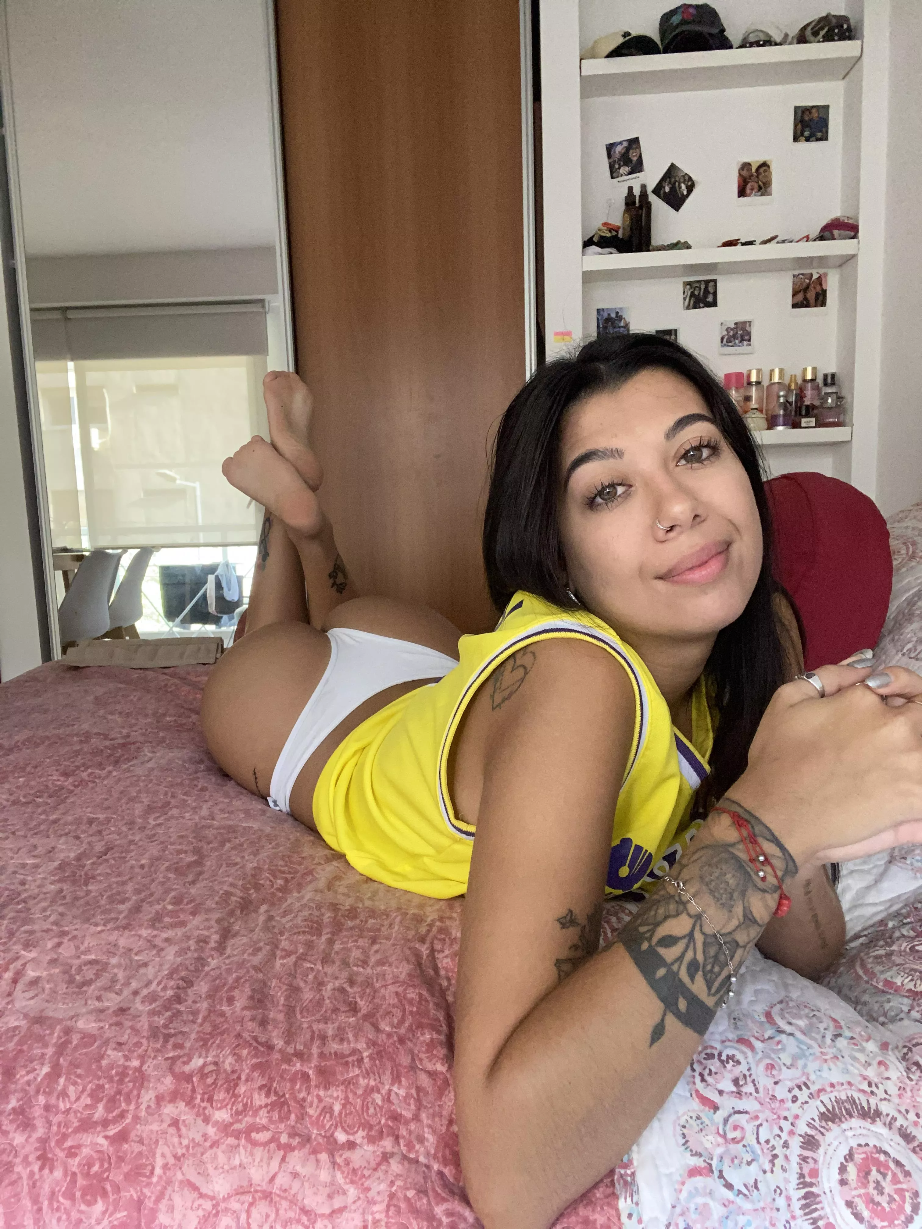 Would you eat my booty everytime lakers score? posted by snails_with_hats